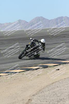 media/Oct-13-2025-Moto Forza (Mon) [[a66d839500]]/4-C Group/Session 2 (Bowl)/